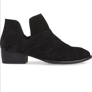 Sychelles deep sea woven booties